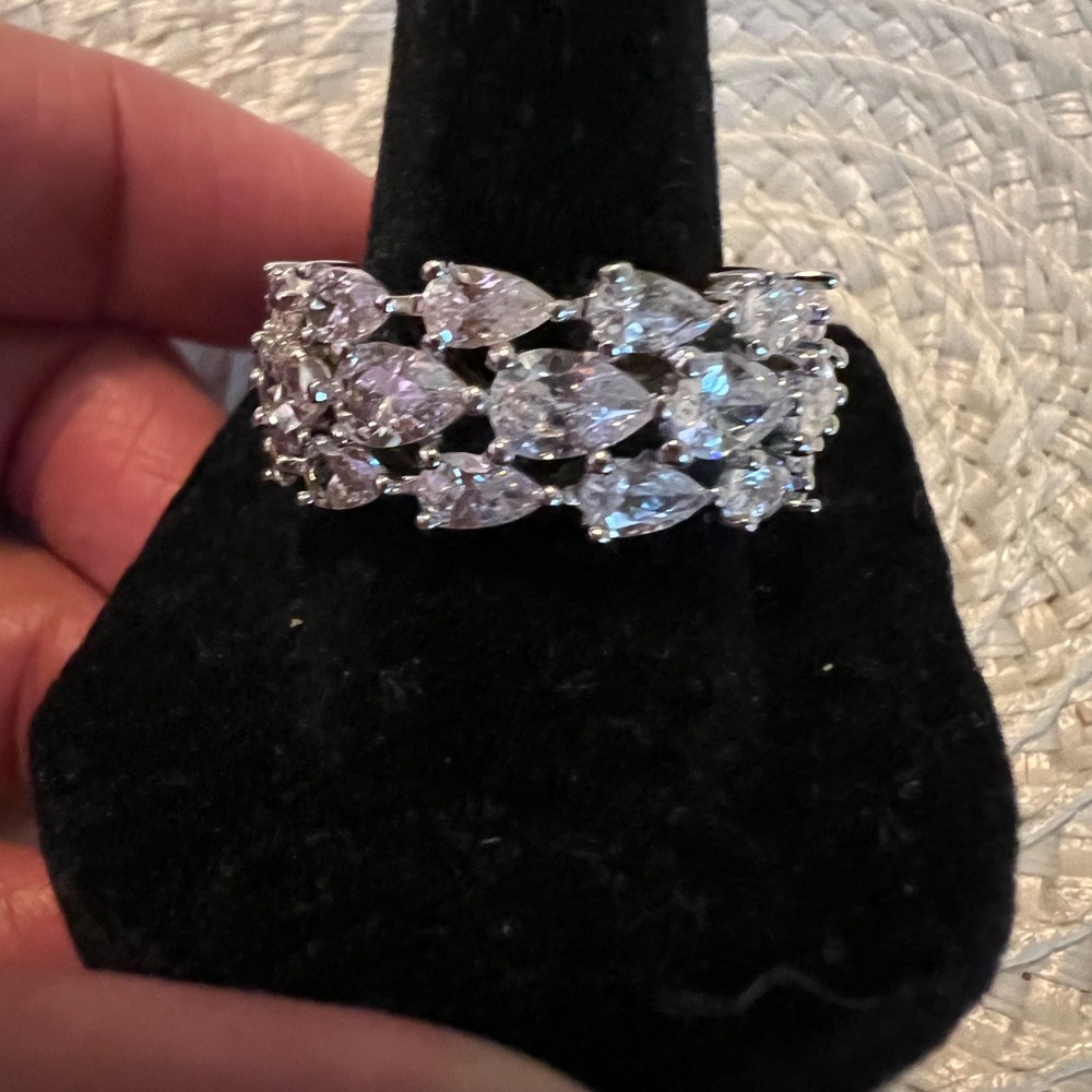 Sparkly .925 Sterling Silver CZ Women's Ring - Picture 3 of 5